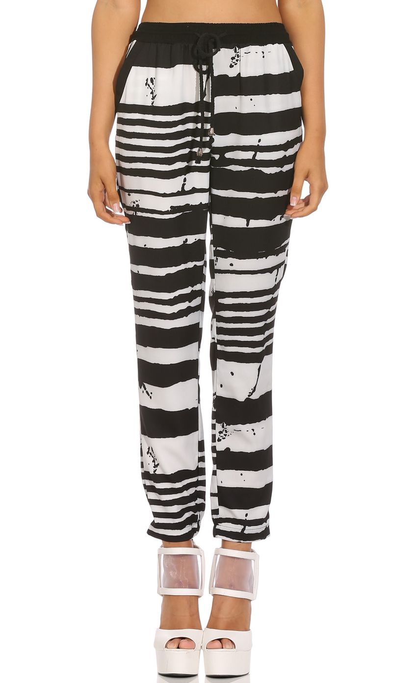 Picture CHAOTIC LOVE PANT. Source: https://media-img.lucyinthesky.com/data/Mar14_2/850xAUTO/0Y5A08471.JPG