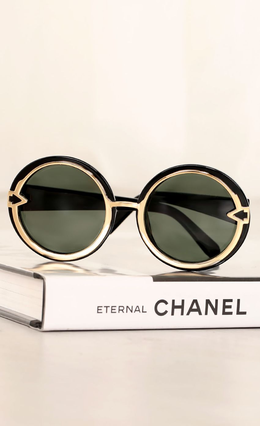Picture Black And Gold Frame Shades. Source: https://media-img.lucyinthesky.com/data/Mar15_1/850xAUTO/0Y5A33521.JPG