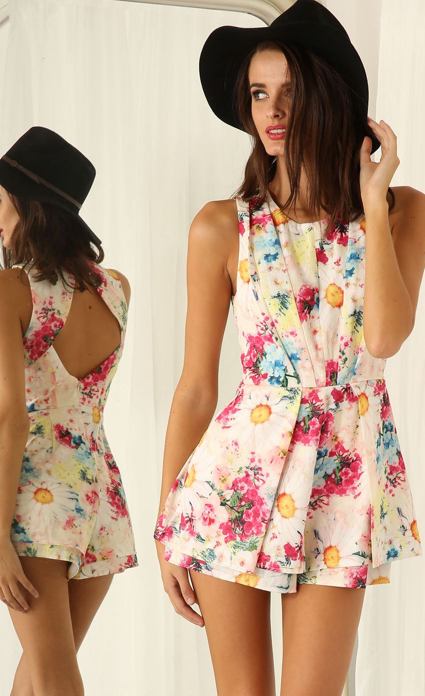 Picture Floral Print Pleated Playsuit. Source: https://media-img.lucyinthesky.com/data/Mar15_2/850xAUTO/0Y5A03651.JPG
