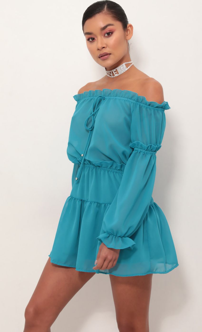 Picture Off The Shoulder Dress. Source: https://media-img.lucyinthesky.com/data/Mar19_1/850xAUTO/781A2092.JPG