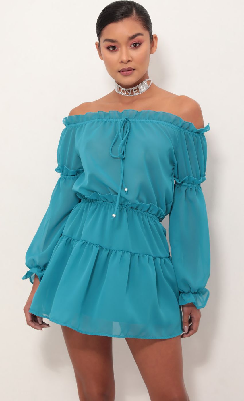 Picture Off The Shoulder Dress. Source: https://media-img.lucyinthesky.com/data/Mar19_1/850xAUTO/781A2093S.JPG