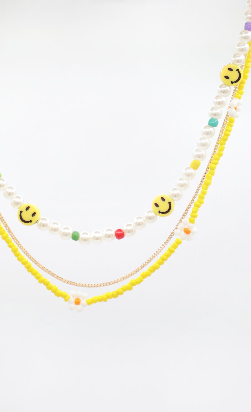Picture Smile For Me Necklace Set in Yellow. Source: https://media-img.lucyinthesky.com/data/Mar22_2/850xAUTO/1J7A00031.JPG