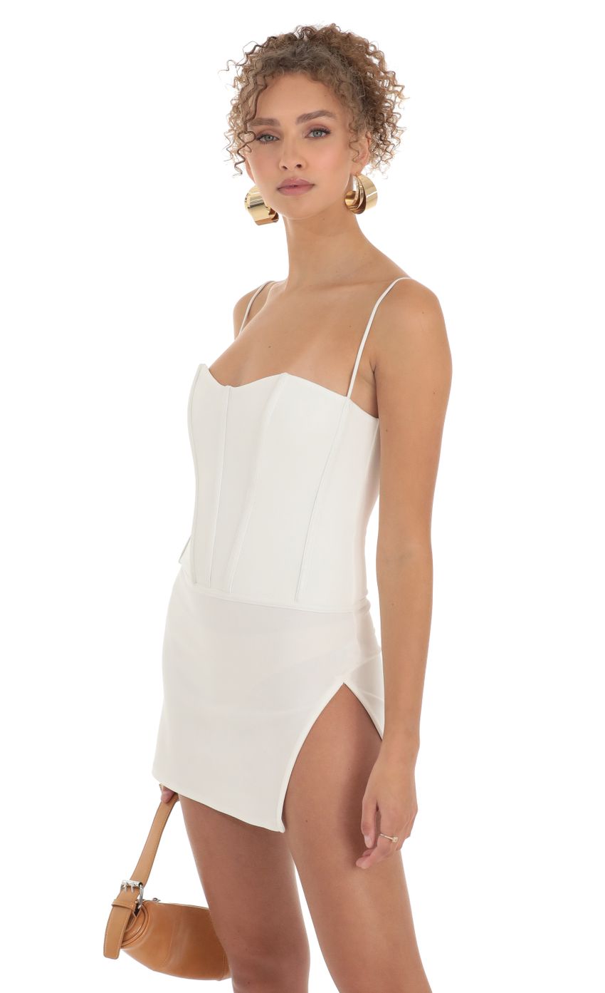 Picture Sweetheart Corset Dress in White. Source: https://media-img.lucyinthesky.com/data/Mar23/850xAUTO/7d934cfe-4217-40f3-a7fd-ebe8a36c4978.jpg