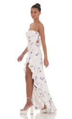 Picture Floral Strapless Back Bow Corset Maxi Dress in White. Source: https://media-img.lucyinthesky.com/data/Mar24/150xAUTO/a8ea90bd-2927-460c-8124-daa170f4f47f.jpg