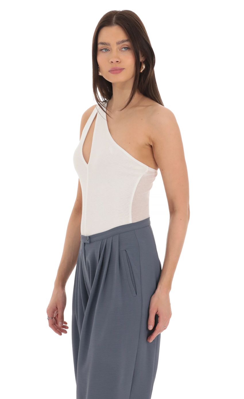 Picture One Shoulder Keyhole Bodysuit in White. Source: https://media-img.lucyinthesky.com/data/Mar24/850xAUTO/40faec5a-c441-491f-adeb-92430e025264.jpg