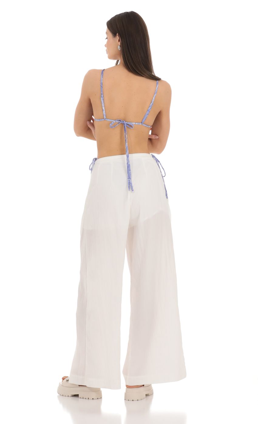 Picture Wide Leg Pants in White. Source: https://media-img.lucyinthesky.com/data/Mar24/850xAUTO/568163bf-5b41-4d26-9625-63dc21c34bc1.jpg