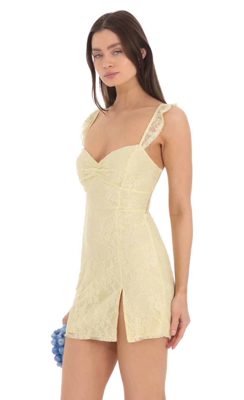 Picture Sweetheart Neck Lace Dress in Yellow. Source: https://media-img.lucyinthesky.com/data/Mar24/850xAUTO/acd0447c-0538-4a38-9a83-2c805fd7fb0f.jpg