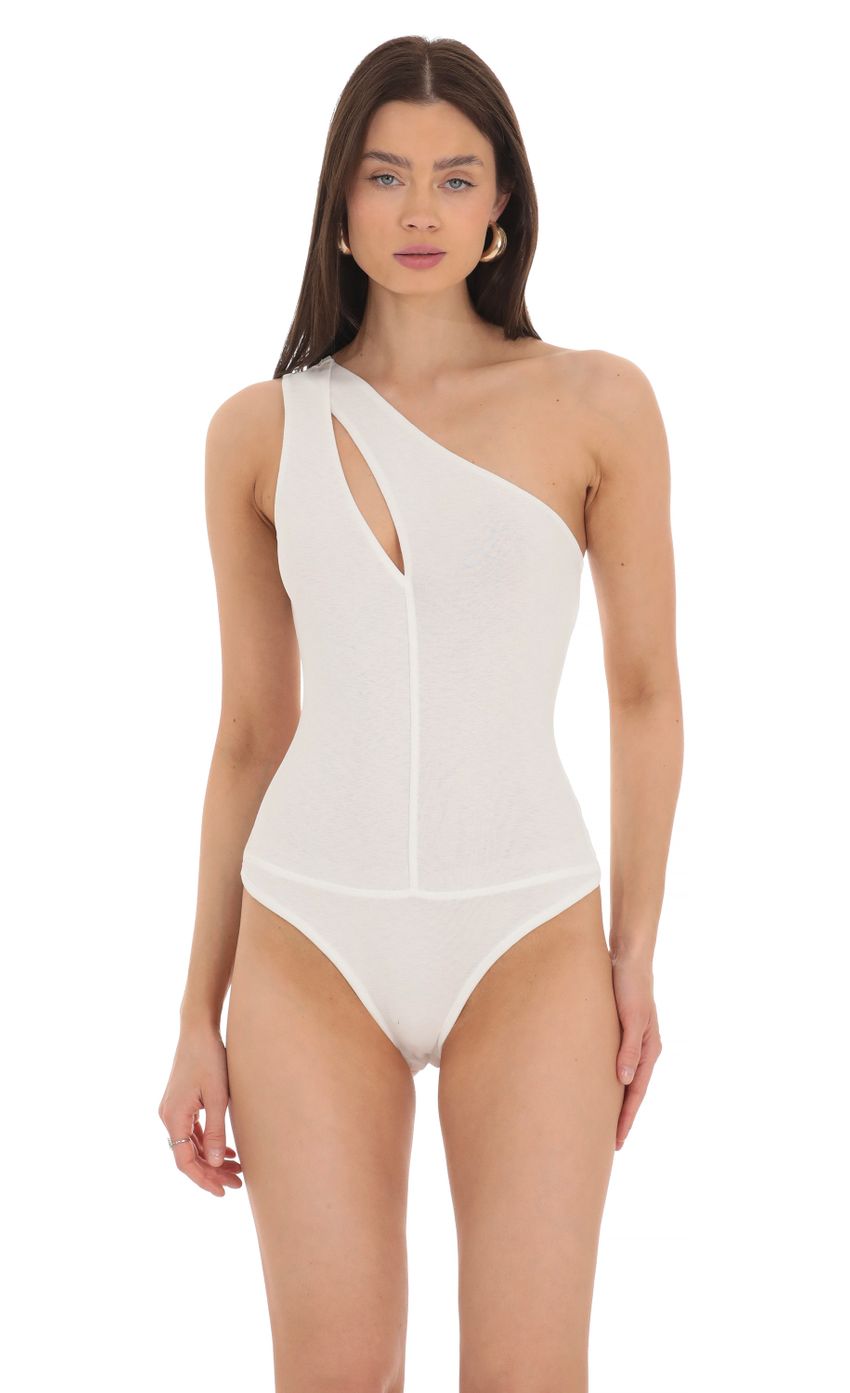 Picture One Shoulder Keyhole Bodysuit in White. Source: https://media-img.lucyinthesky.com/data/Mar24/850xAUTO/d9741024-2017-4758-84c5-df234e74c6df.jpg