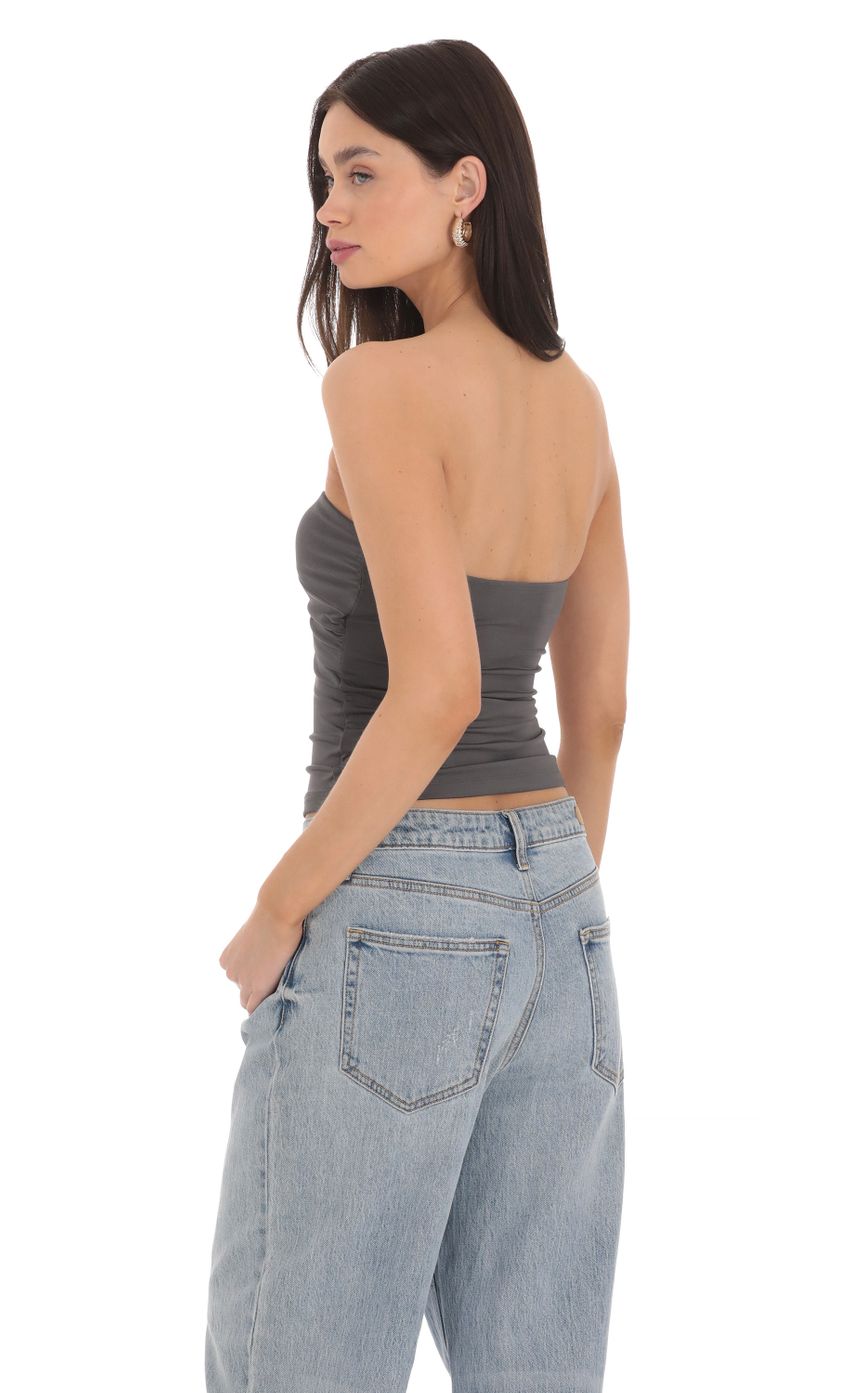 Picture Front Twist Strapless Top in Grey. Source: https://media-img.lucyinthesky.com/data/Mar24/850xAUTO/f13f969a-3eb9-43d5-a100-74c351822a5e.jpg