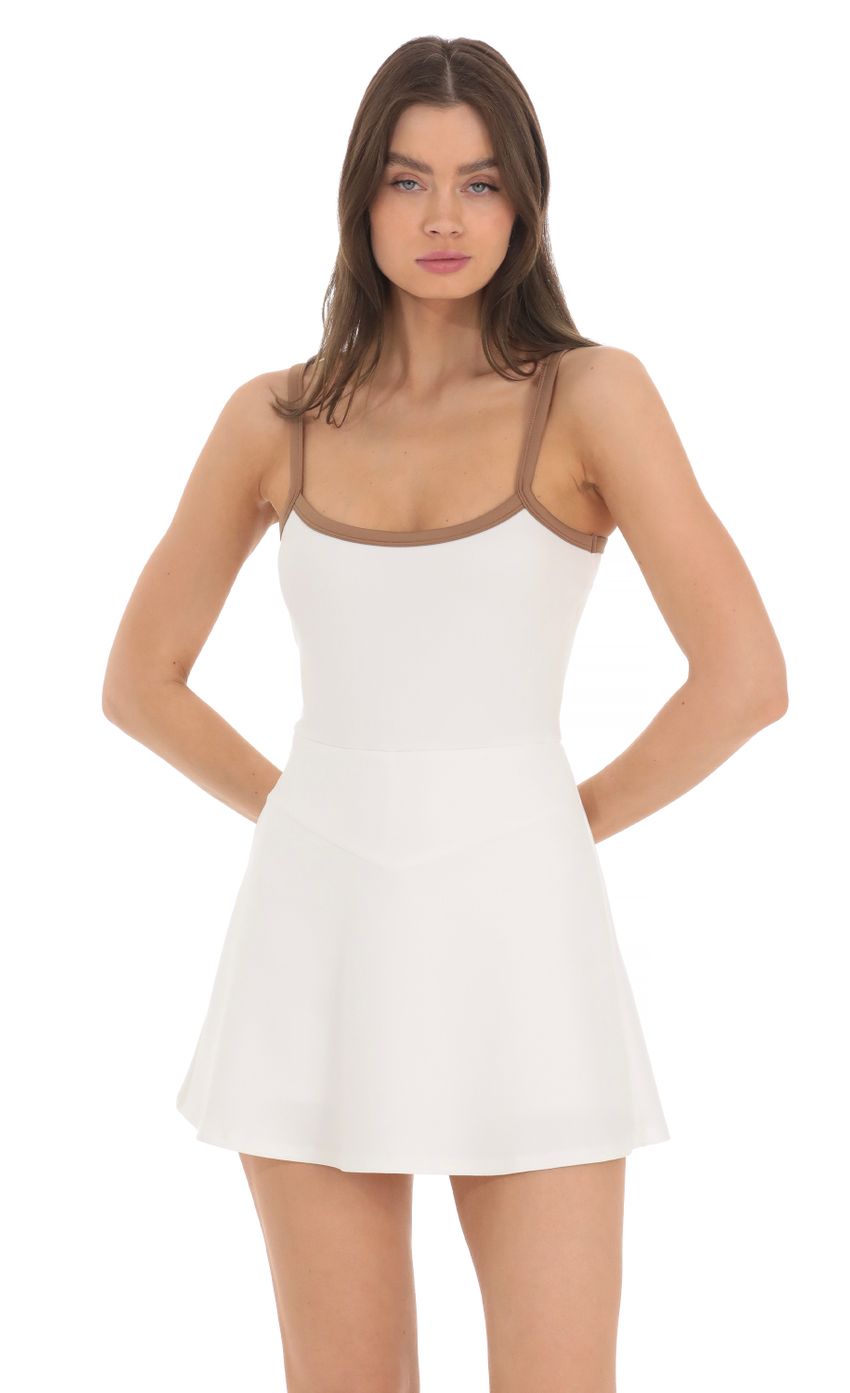 Picture Athletic Dress in White. Source: https://media-img.lucyinthesky.com/data/Mar24/850xAUTO/f9d96d7f-bdd8-48a7-9d0c-7fd7fb52d862.jpg