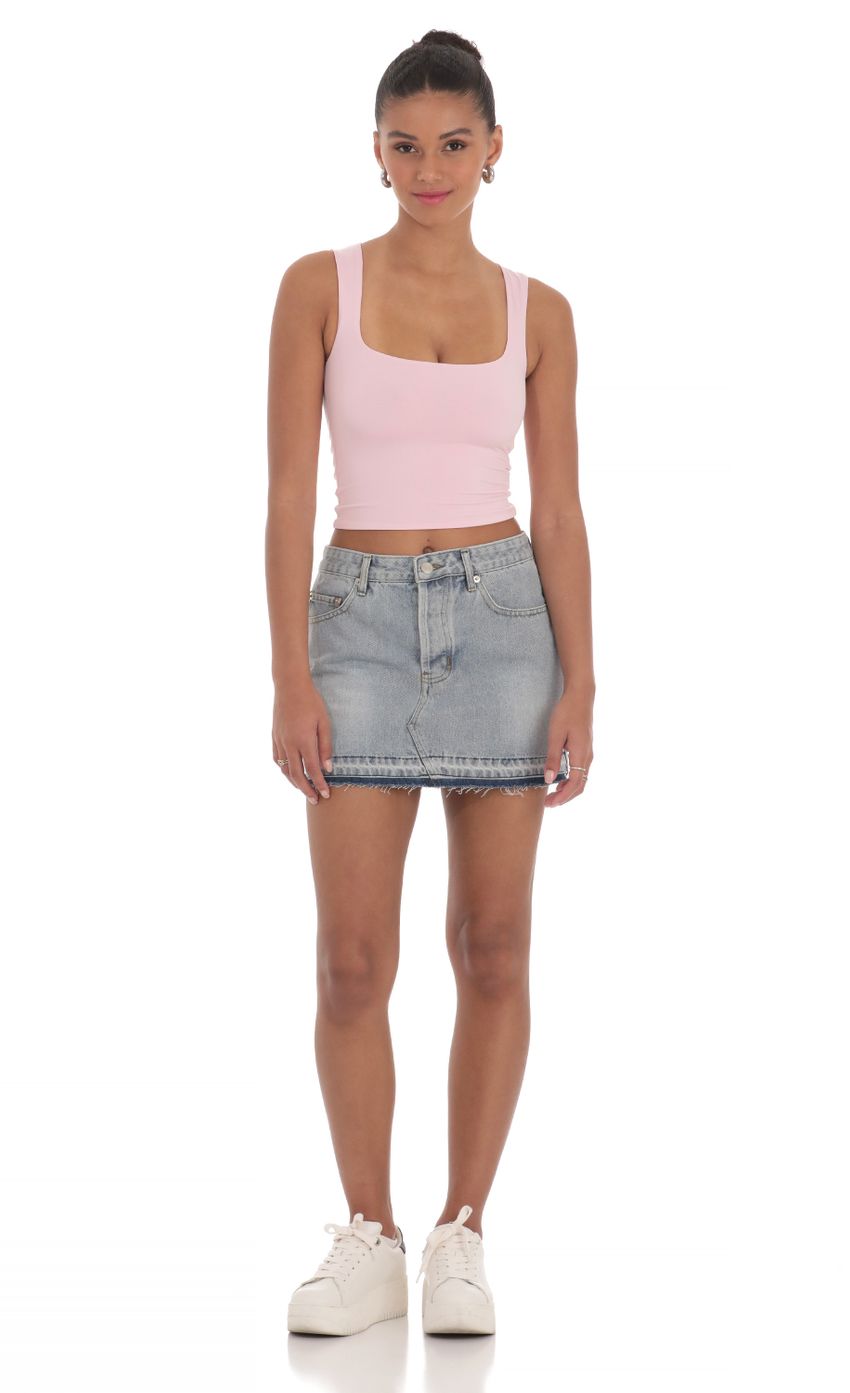 Picture Scoop Neck Tank Top in Pink. Source: https://media-img.lucyinthesky.com/data/Mar24/850xAUTO/fbbb1739-7504-4460-a25c-ddda9f16c8a9.jpg
