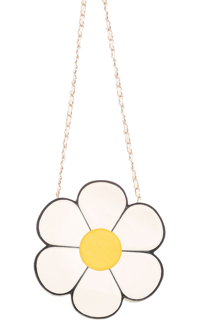 Picture PRETTY PETAL BAG. Source: https://media-img.lucyinthesky.com/data/May14_2/850xAUTO/0Y5A3496.JPG