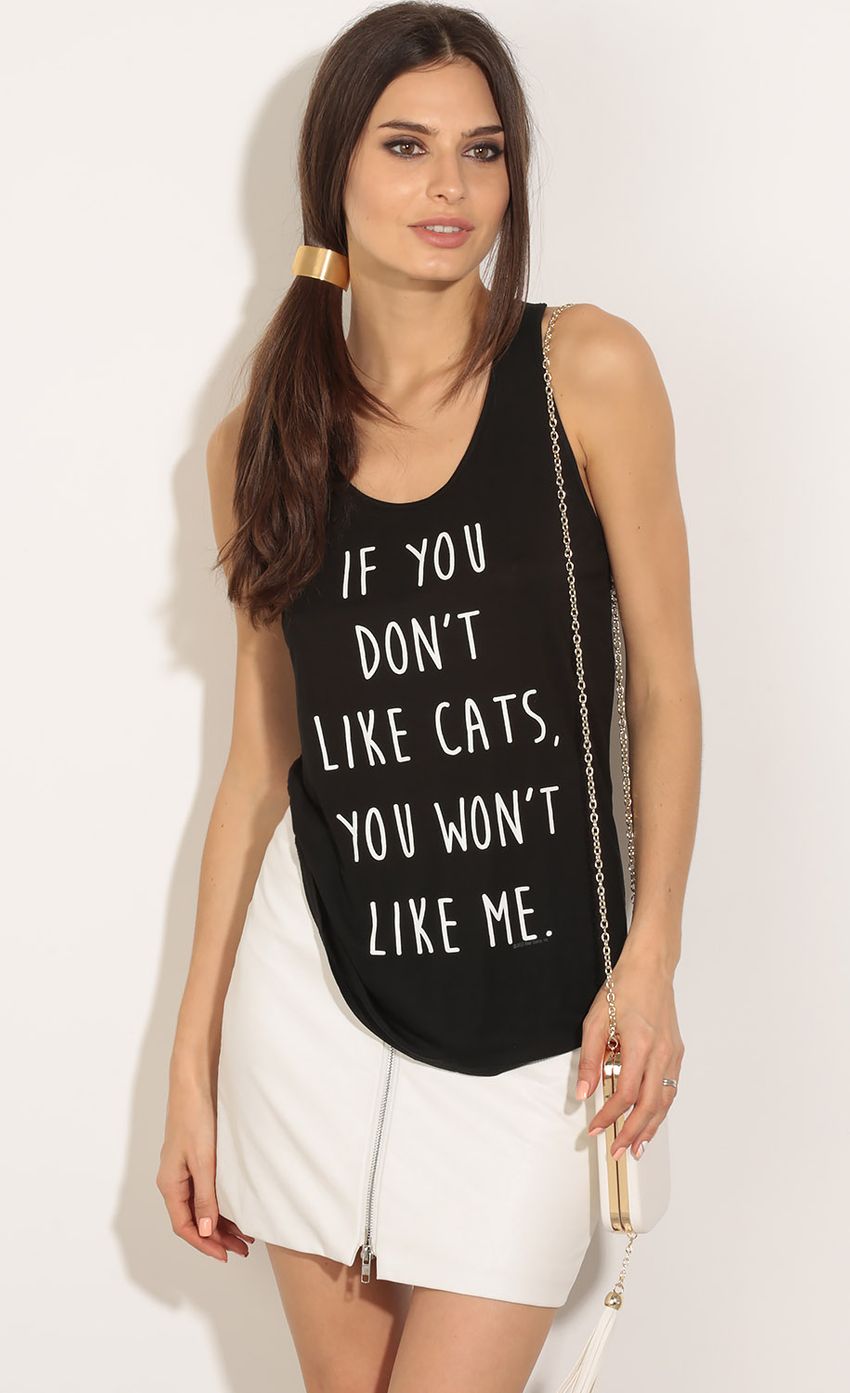 Picture Cats Graphic Top In Black. Source: https://media-img.lucyinthesky.com/data/May16_2/850xAUTO/0Y5A3250.JPG