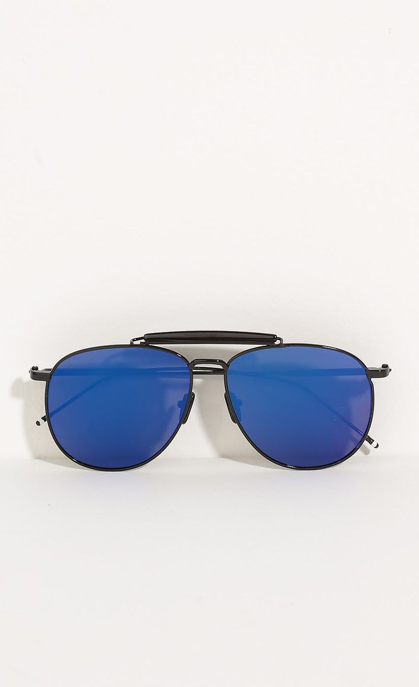 Picture Aviator Sunglasses In Dark Blue. Source: https://media-img.lucyinthesky.com/data/May16_2/850xAUTO/0Y5A8543.JPG