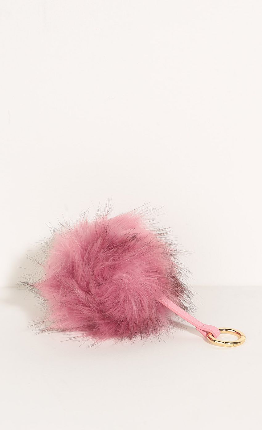 Picture Fur Keychain In Magenta. Source: https://media-img.lucyinthesky.com/data/May16_2/850xAUTO/0Y5A8635.JPG