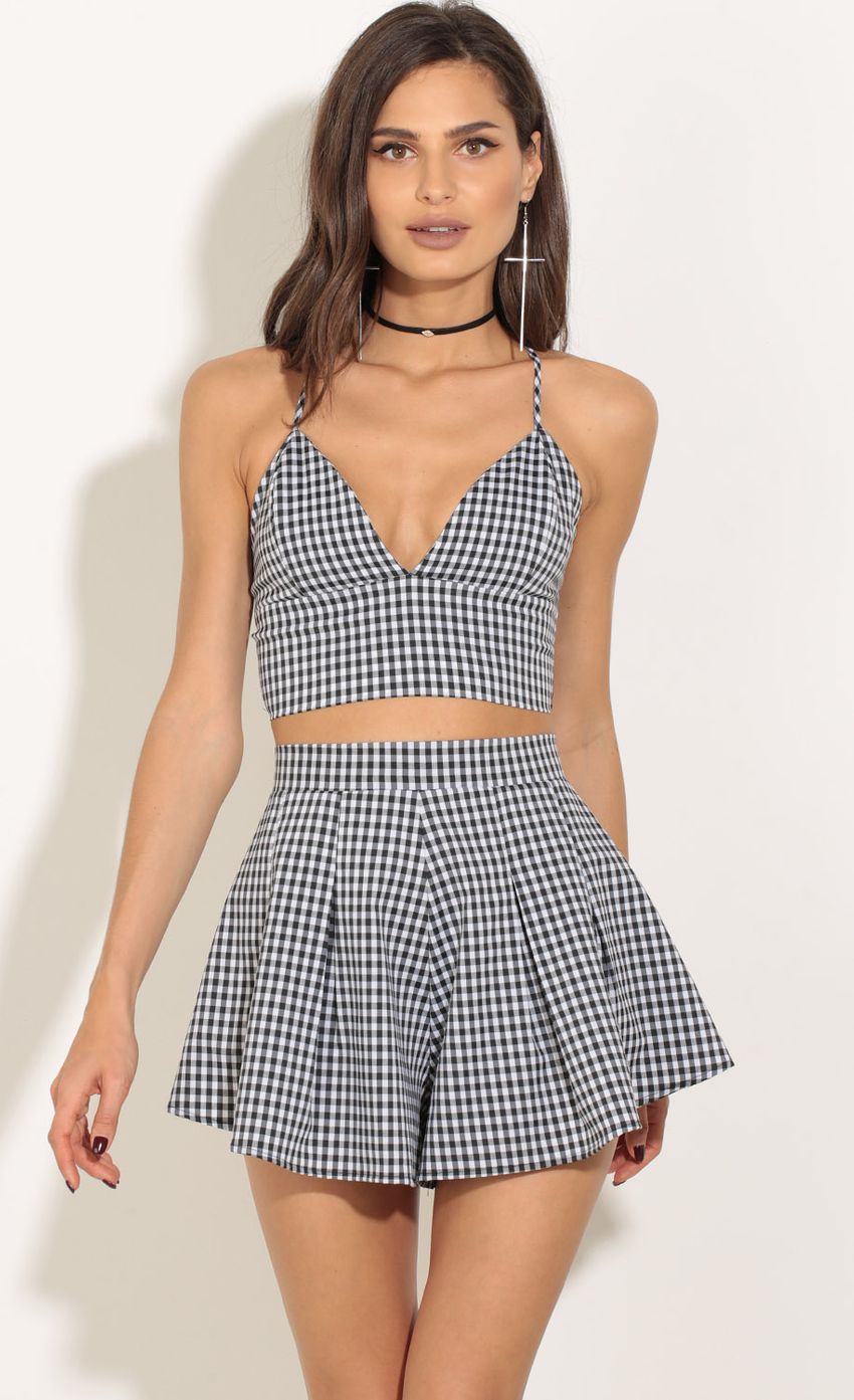 Picture Picnic Pretty Two Piece Checkered Set. Source: https://media-img.lucyinthesky.com/data/May17_1/850xAUTO/0Y5A0520.JPG