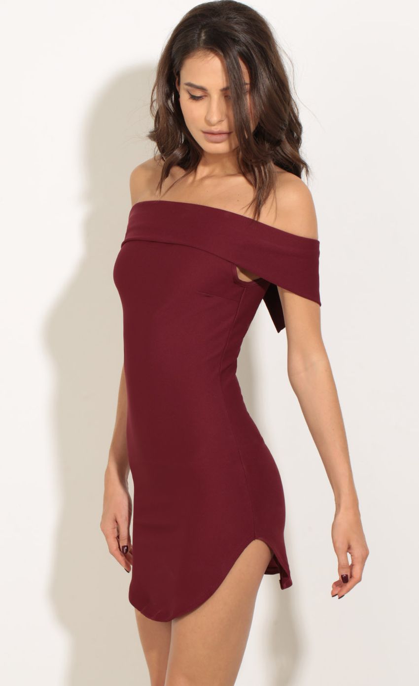 Picture Open Shoulder Curved Hem Dress In Wine. Source: https://media-img.lucyinthesky.com/data/May17_1/850xAUTO/0Y5A56831.JPG