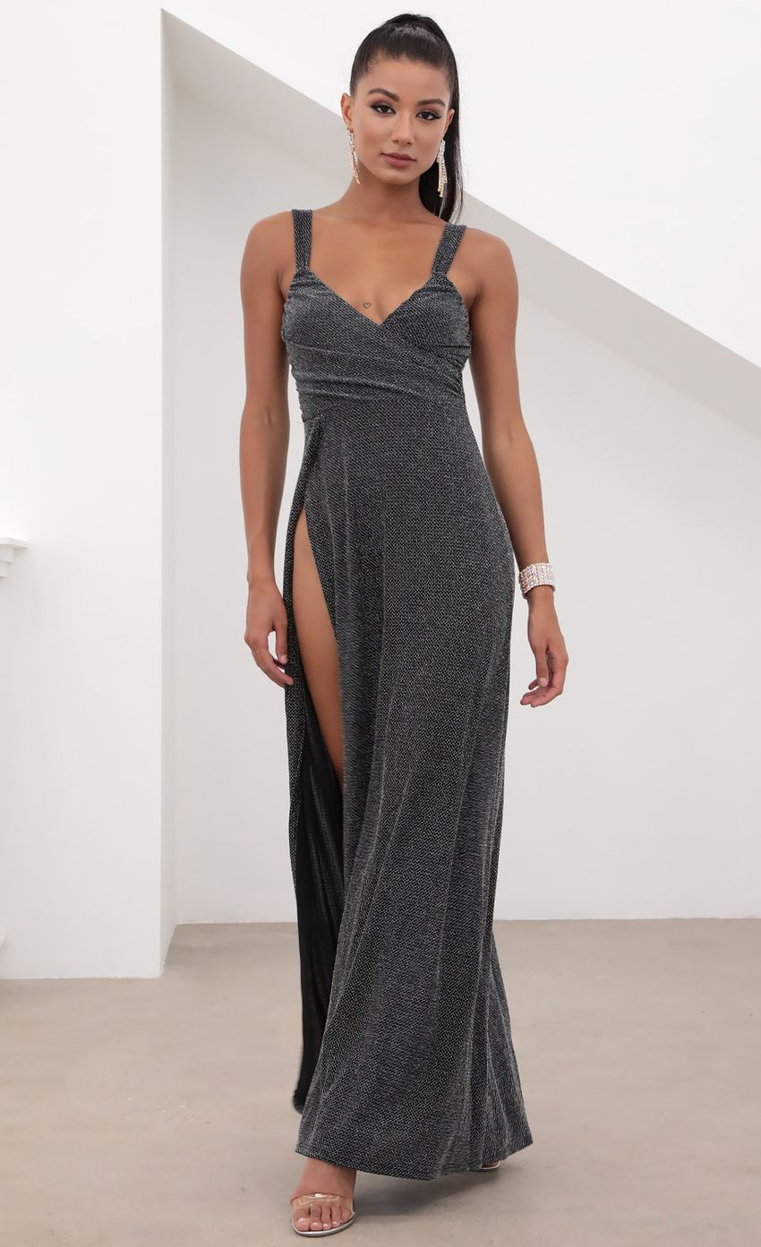 Picture Sweetheart Ruched Maxi in Black Shimmer. Source: https://media-img.lucyinthesky.com/data/May20_2/850xAUTO/781A1687.JPG