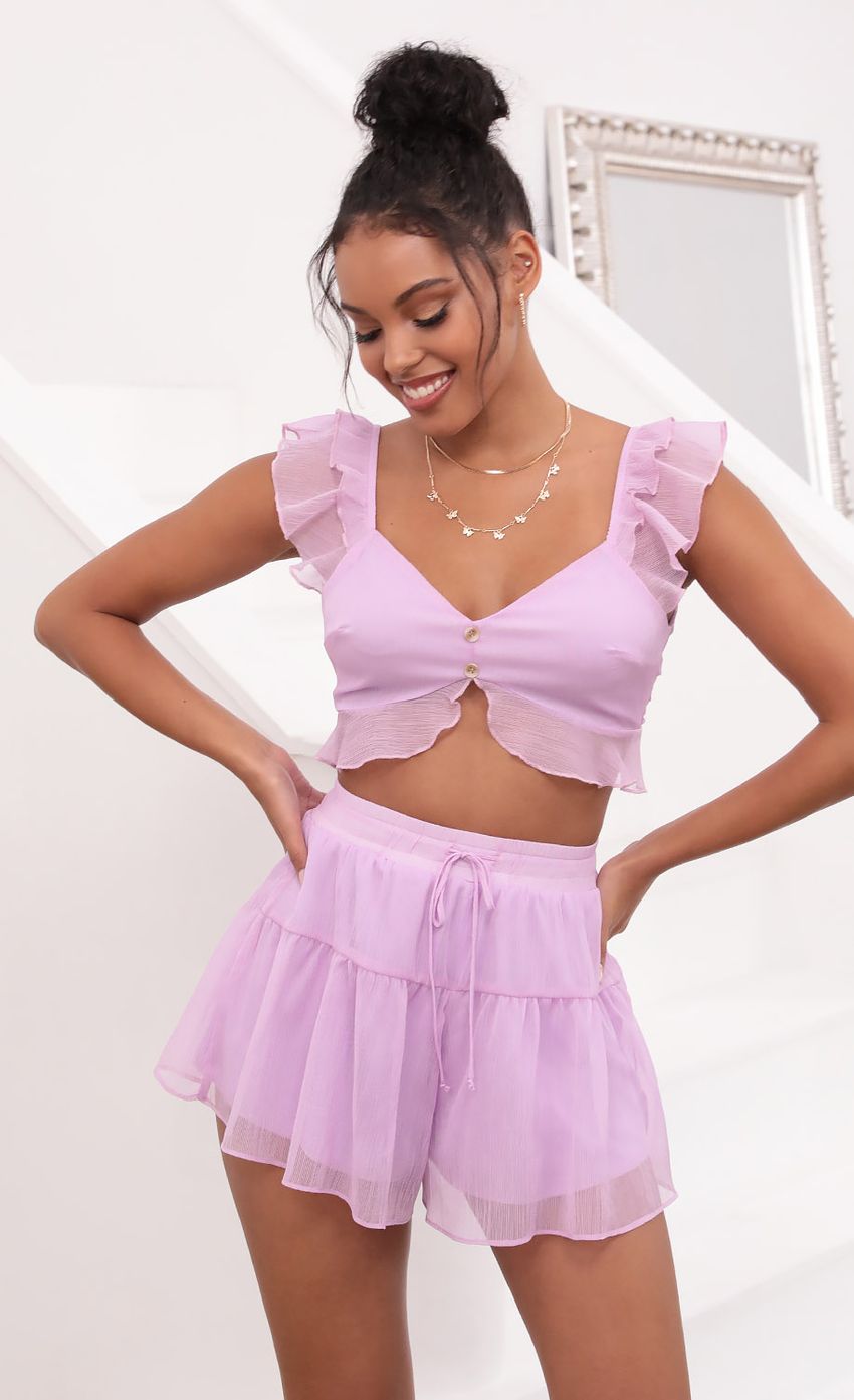 Picture Crinkle Chiffon Set in Lavender. Source: https://media-img.lucyinthesky.com/data/May21_1/850xAUTO/1V9A4913.JPG
