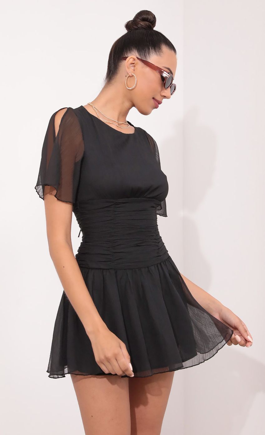 Picture Ruched Waist Dress in Black. Source: https://media-img.lucyinthesky.com/data/May21_2/850xAUTO/1V9A2121.JPG