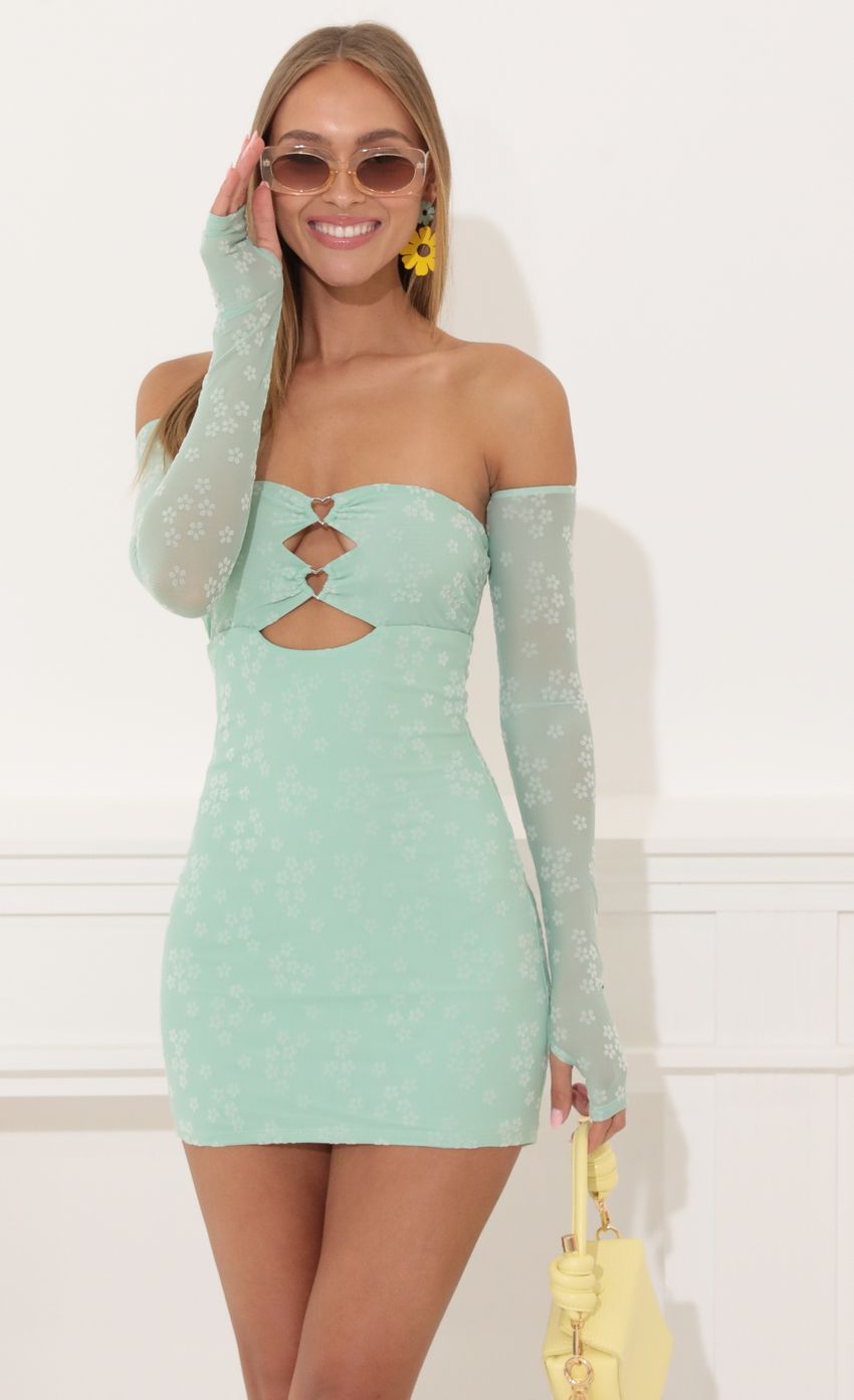 Picture Bodycon Dress in Green. Source: https://media-img.lucyinthesky.com/data/May22_1/850xAUTO/1V9A29391.JPG