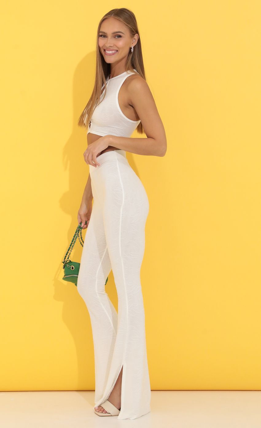 Picture Cutout Two Piece Set in White. Source: https://media-img.lucyinthesky.com/data/May22_1/850xAUTO/1V9A7193.JPG