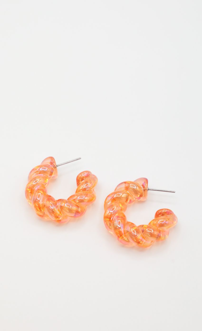 Picture Wind Me Up Earring in Orange. Source: https://media-img.lucyinthesky.com/data/May22_2/850xAUTO/1J7A3088.JPG