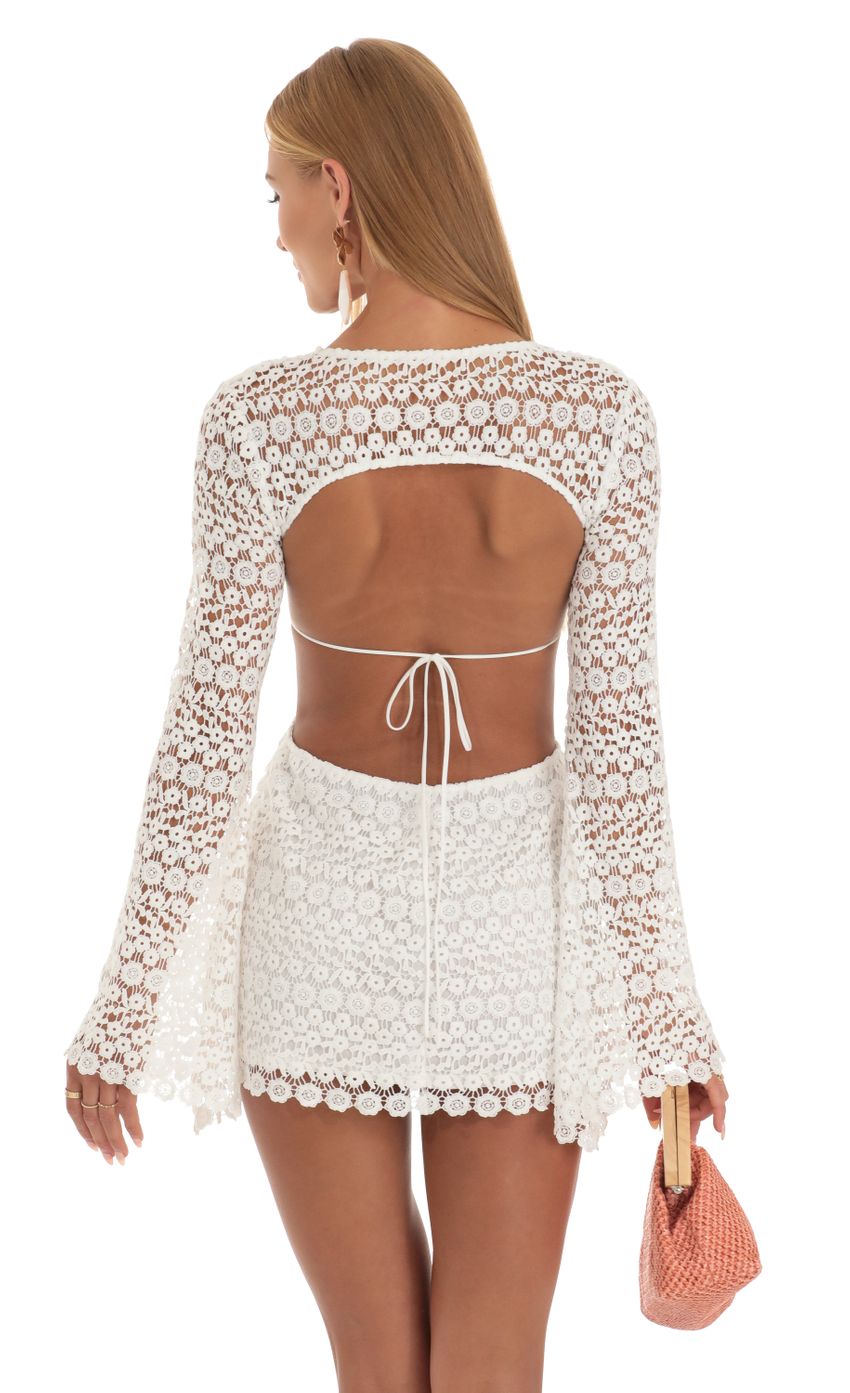 Picture Ethelyn Cut-Out Mini Dress in White. Source: https://media-img.lucyinthesky.com/data/May23/850xAUTO/4bb43c5f-f8b2-43df-92dc-daa3f8da3831.jpg