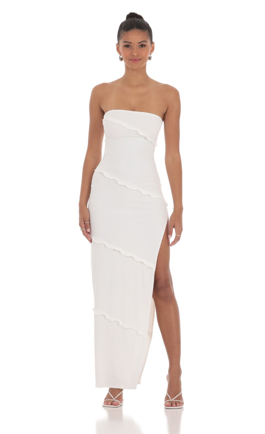 Picture Ruffle Strapless Dress in White. Source: https://media-img.lucyinthesky.com/data/May24/850xAUTO/076f8758-2486-47af-bdd7-fd2d2cba210c.jpg