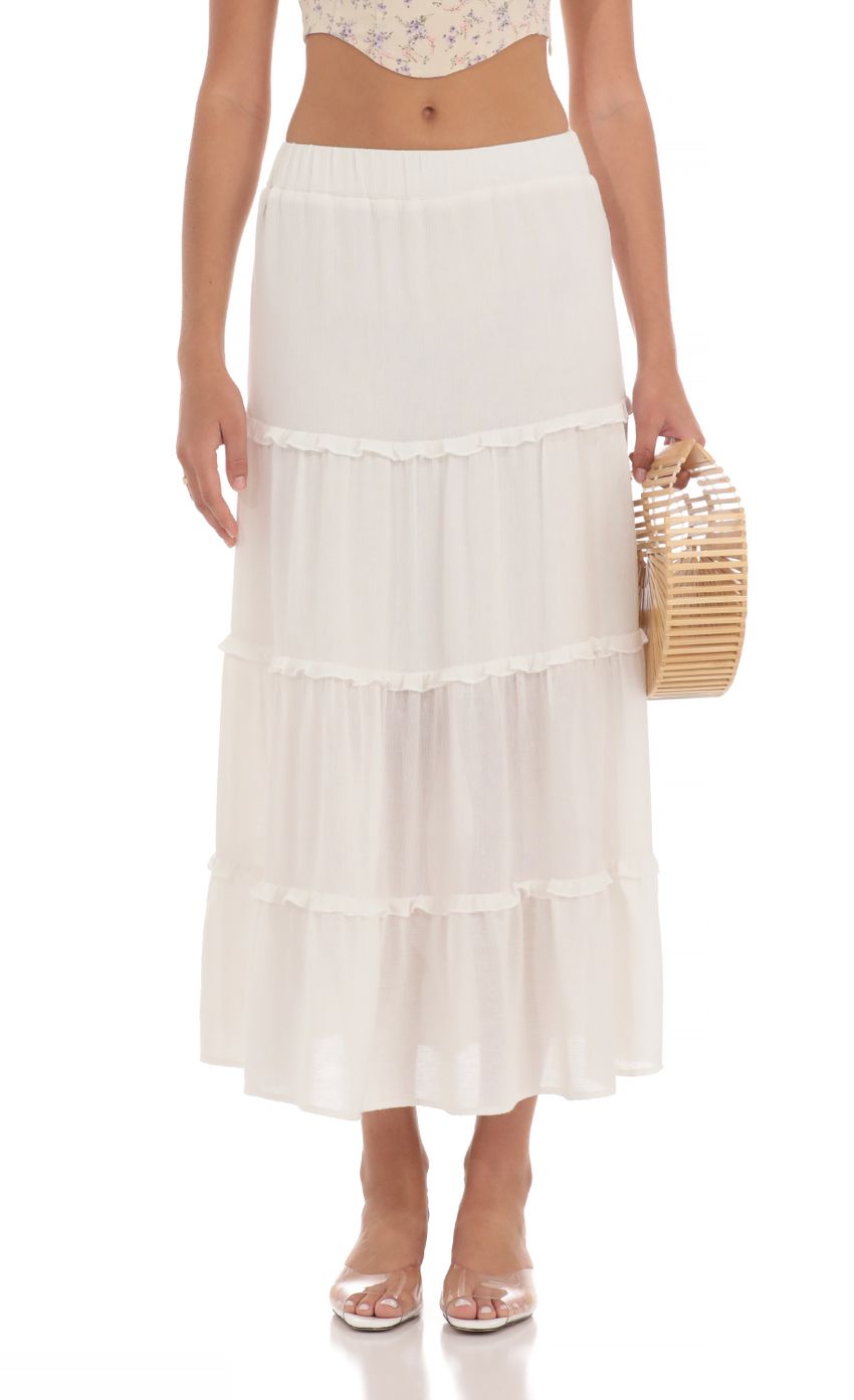 Picture Flowy Maxi Skirt in White. Source: https://media-img.lucyinthesky.com/data/May24/850xAUTO/0e1d71e5-29f7-4e30-ad8a-93f031af8f69.jpg