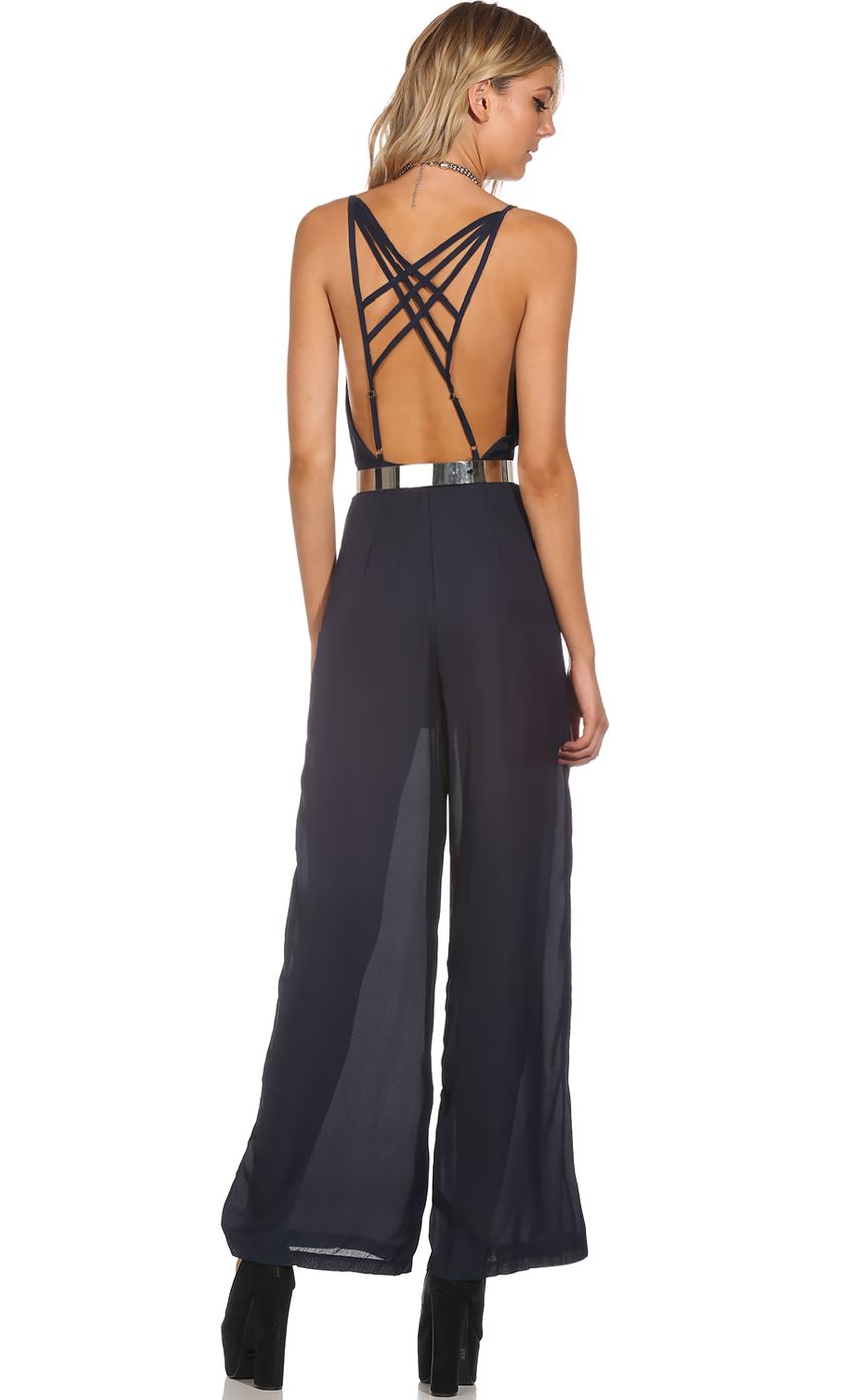 Picture SUNSET DRINKS JUMPSUIT. Source: https://media-img.lucyinthesky.com/data/Nov14_1/850xAUTO/0Y5A0846.JPG