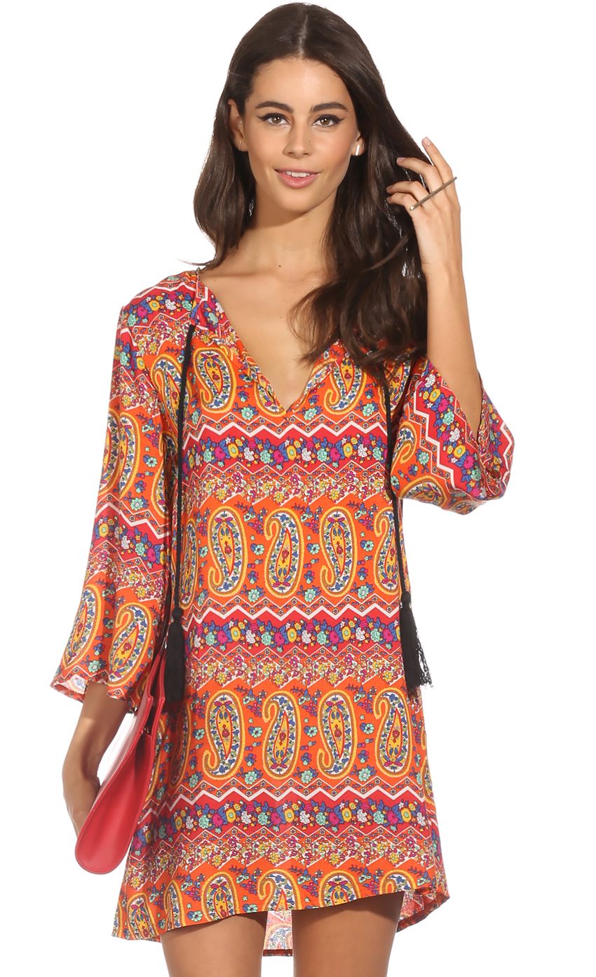 Picture BOHO QUEEN DRESS. Source: https://media-img.lucyinthesky.com/data/Nov14_1/850xAUTO/0Y5A9290.JPG