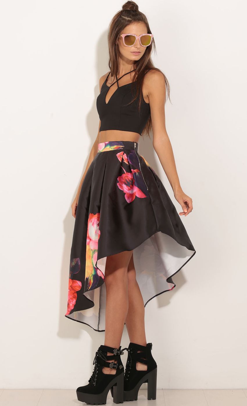 Picture Floral Asymmetrical Circle Skirt In Black. Source: https://media-img.lucyinthesky.com/data/Nov15_1/850xAUTO/0Y5A8316.JPG