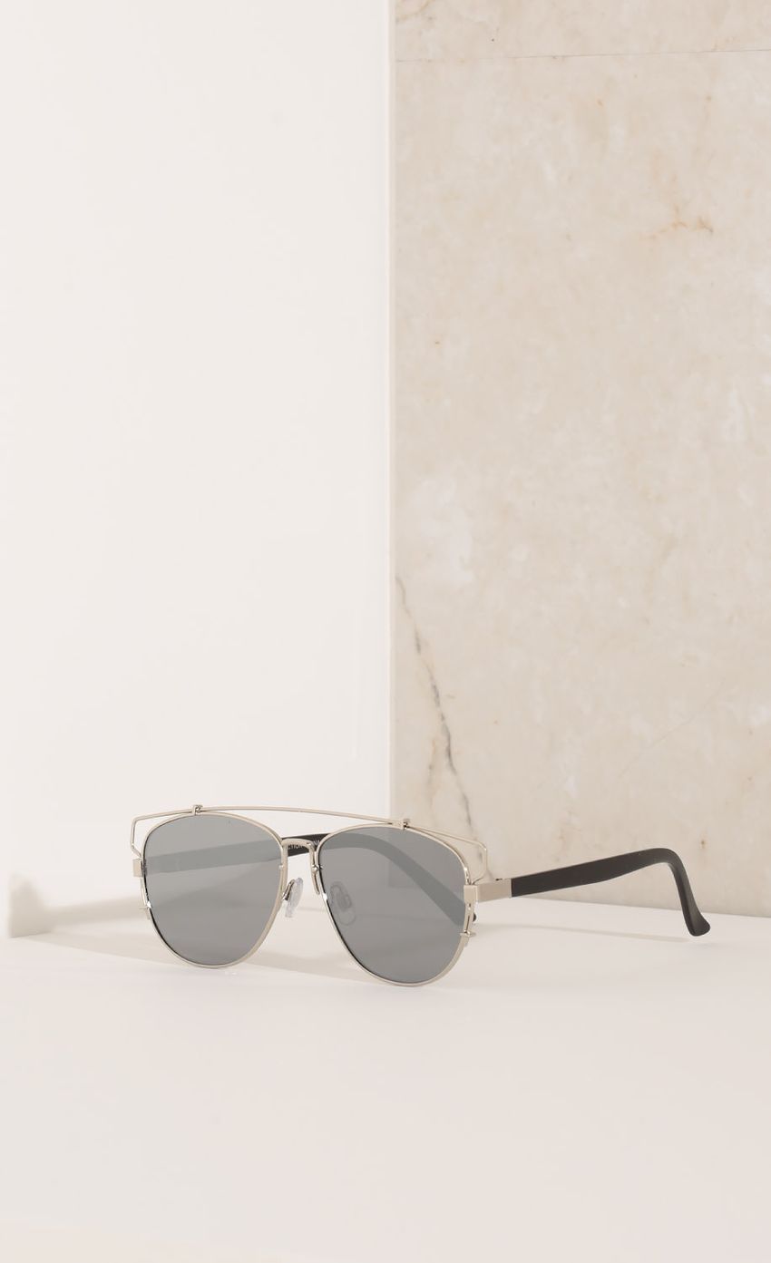 Picture Aviator Sunglasses In Cool Grey. Source: https://media-img.lucyinthesky.com/data/Nov15_2/850xAUTO/0Y5A1045.JPG