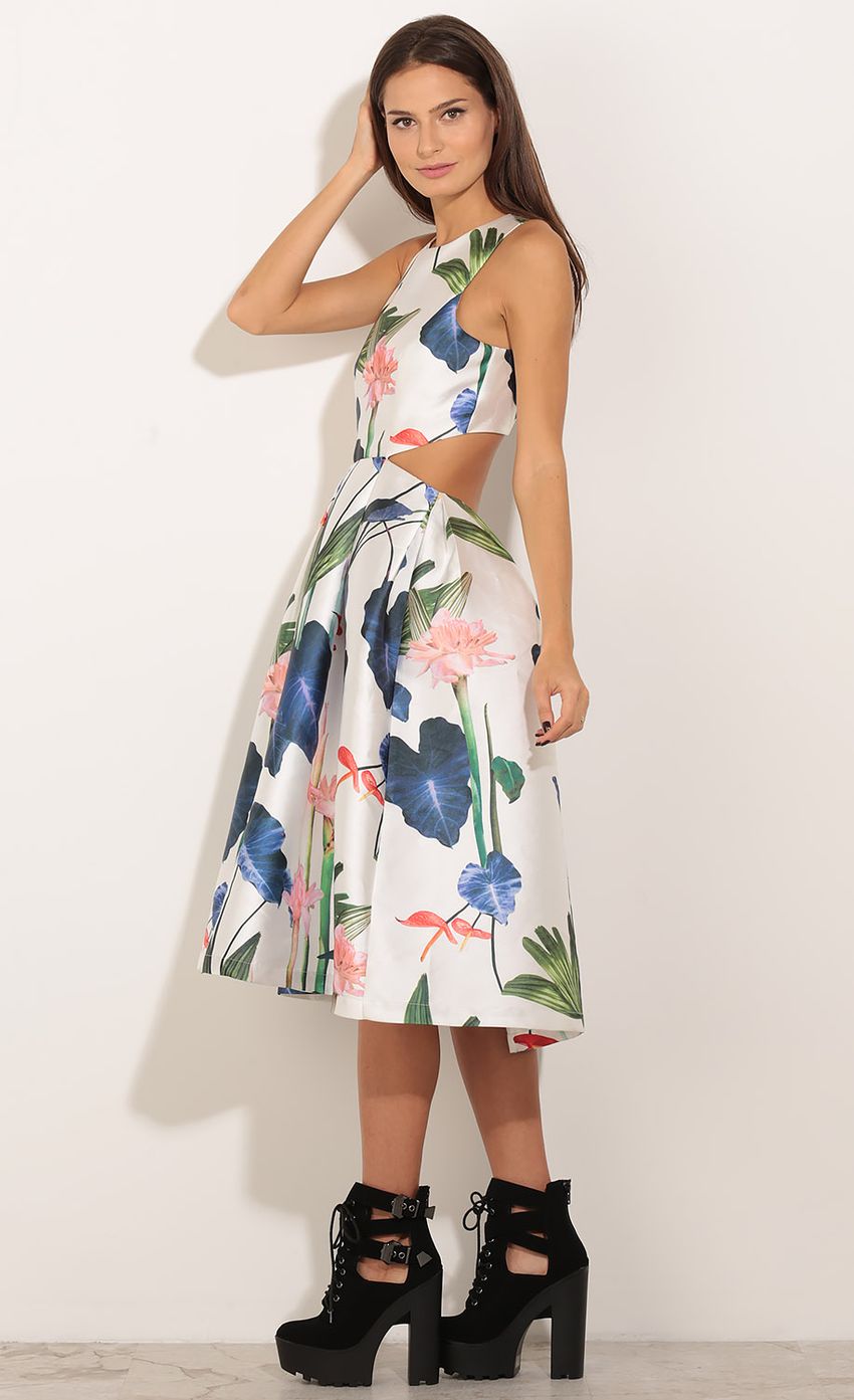 Picture Open Back Floral Midi Dress In Cream. Source: https://media-img.lucyinthesky.com/data/Nov15_2/850xAUTO/0Y5A8013.JPG