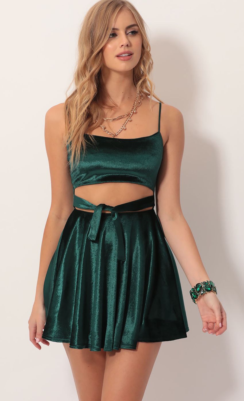Picture Perrie Velvet A-line Dress in Hunter Green. Source: https://media-img.lucyinthesky.com/data/Nov19_2/850xAUTO/781A3832.JPG
