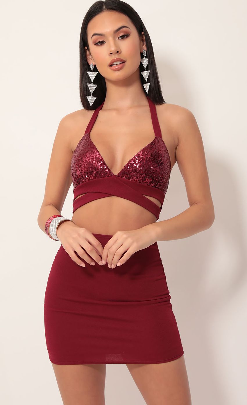 Picture Sunday Sequin Set in Merlot. Source: https://media-img.lucyinthesky.com/data/Nov19_2/850xAUTO/781A6205.JPG