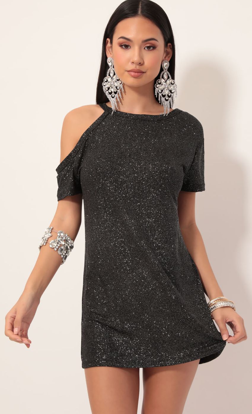 Picture Asher Cutout Shimmer Shift Dress in Black. Source: https://media-img.lucyinthesky.com/data/Nov19_2/850xAUTO/781A6520.JPG
