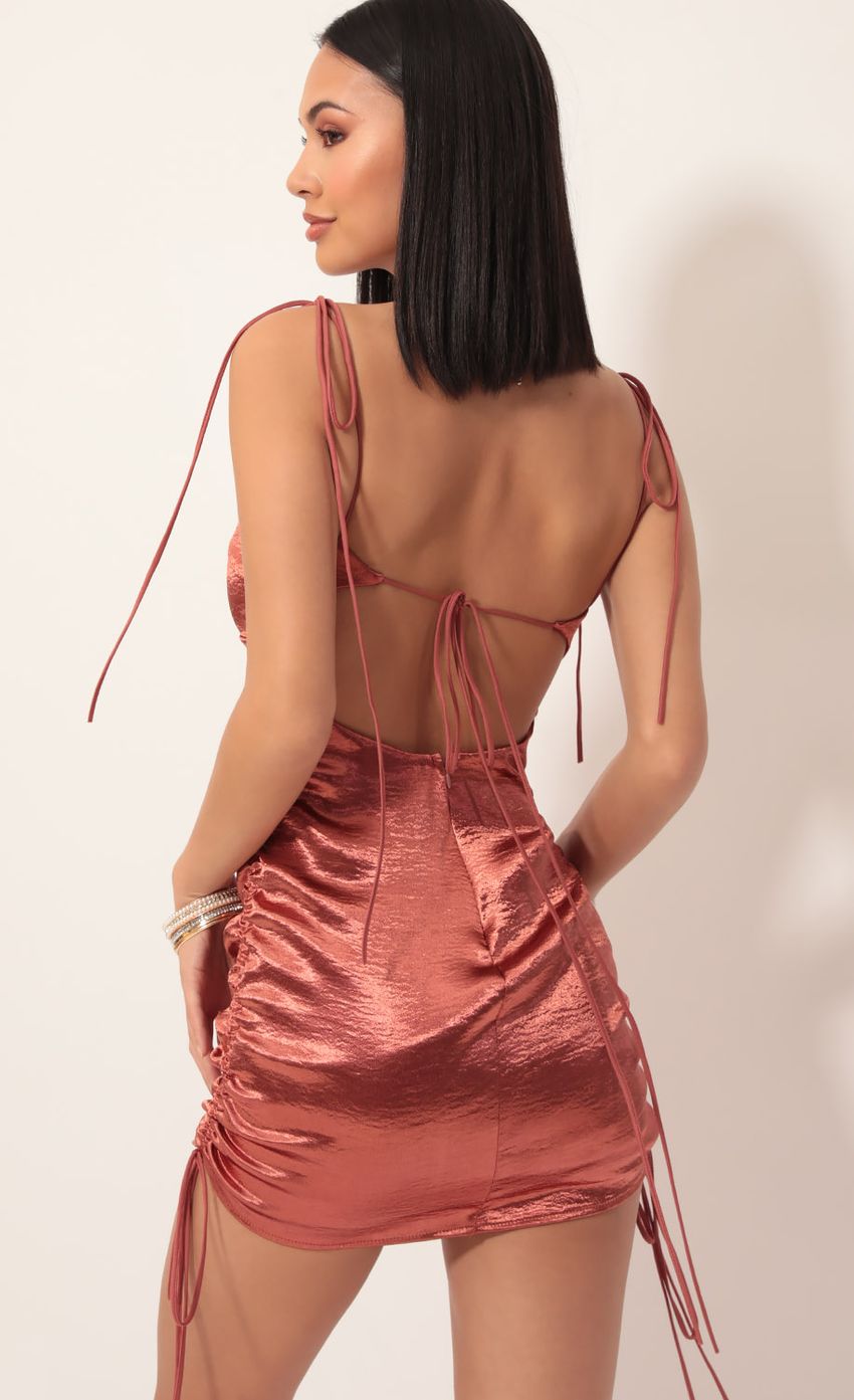 Picture Pierra Crushed Dress in Satin Rust. Source: https://media-img.lucyinthesky.com/data/Nov19_2/850xAUTO/781A7637.JPG