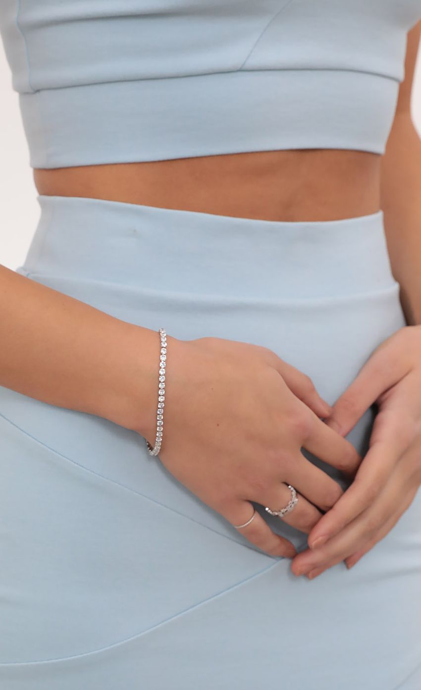 Picture Pave' Tennis Bracelet with Clasp. Source: https://media-img.lucyinthesky.com/data/Nov20_1/850xAUTO/1V9A0680.JPG