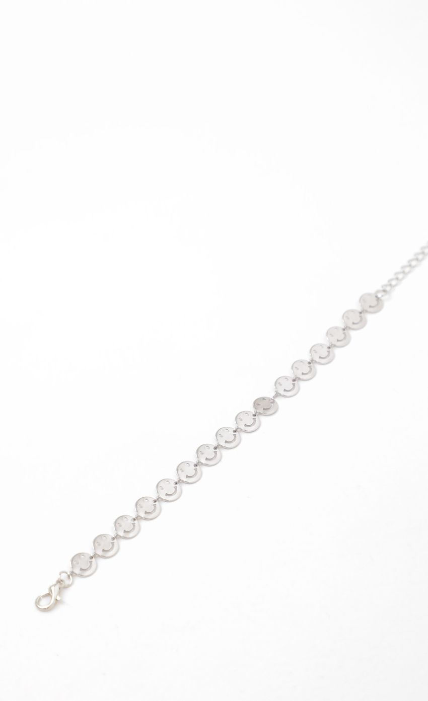 Picture Million Dollar Smile Anklet in Silver. Source: https://media-img.lucyinthesky.com/data/Nov21_2/850xAUTO/1J7A1089.JPG