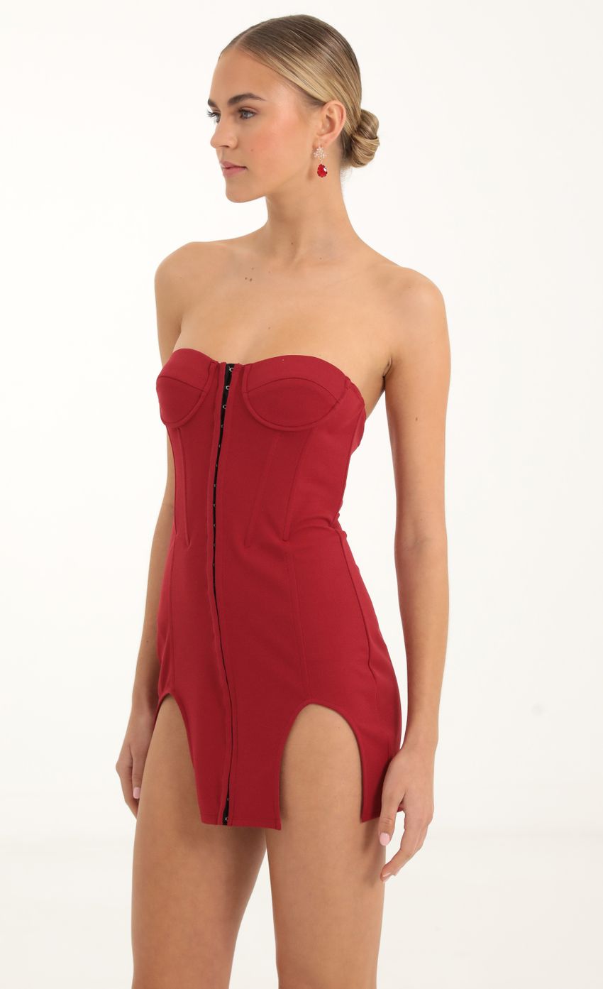 Picture Crepe Corset Hook and Eye Dress in Red. Source: https://media-img.lucyinthesky.com/data/Nov22/850xAUTO/0716b2c6-4e34-4553-bd1c-dbd113e686ea.jpg