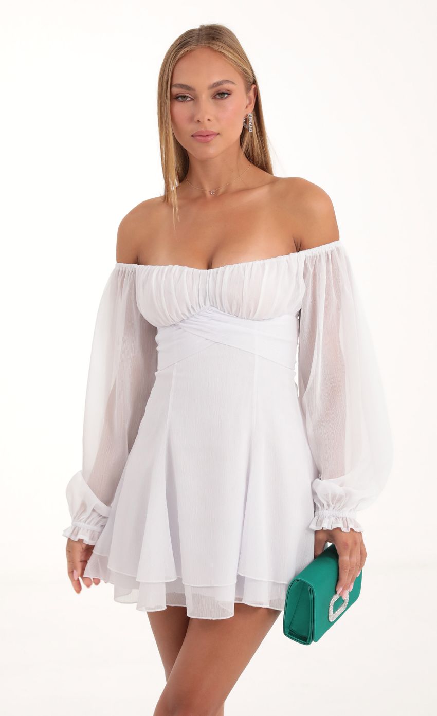 Picture Shinny Chiffon Off The Shoulder Dress in White. Source: https://media-img.lucyinthesky.com/data/Nov22/850xAUTO/29e05533-2a18-4ac8-a105-b71d3b148b1a.jpg