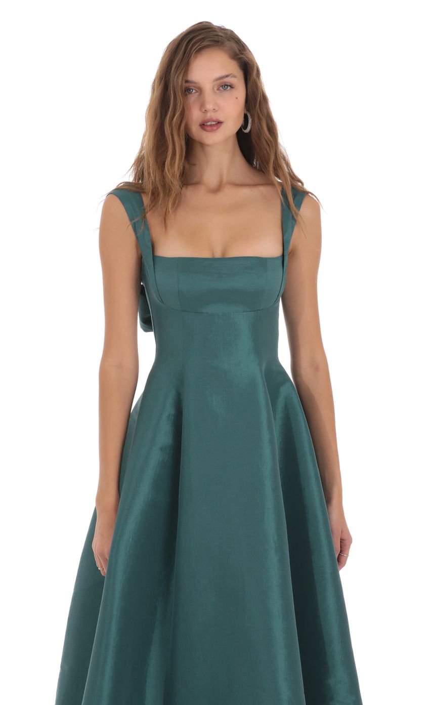 Picture Square Neck Fit and Flare Maxi Dress in Green. Source: https://media-img.lucyinthesky.com/data/Nov23/850xAUTO/5e6440e9-822b-4577-873d-af113e29211c.jpg