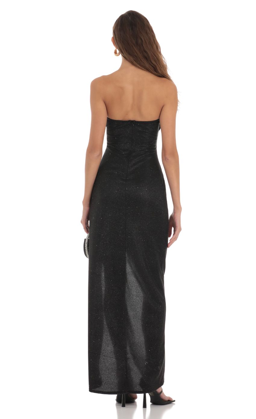 Picture Overlap Shimmer Strapless Dress in Black. Source: https://media-img.lucyinthesky.com/data/Nov23/850xAUTO/65d25a1d-3595-402e-abb8-924d664a9c44.jpg