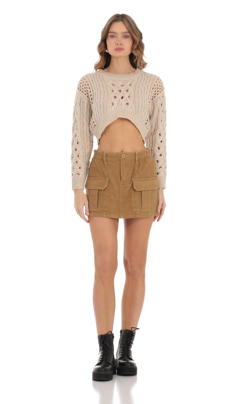 Picture Open Knit Cropped Jumper in Beige. Source: https://media-img.lucyinthesky.com/data/Nov23/850xAUTO/790085e5-aaee-4b5d-8cd7-b1cea035bd97.jpg
