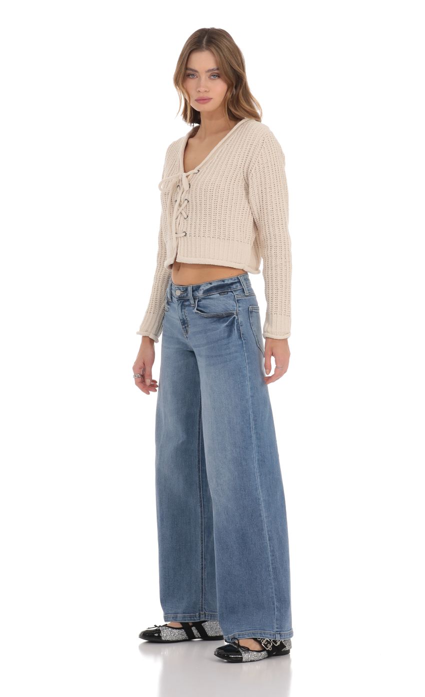 Picture Wide Leg Jeans in Blue Denim. Source: https://media-img.lucyinthesky.com/data/Nov23/850xAUTO/959458ac-5b1e-49c6-af59-fab07d1cfe54.jpg