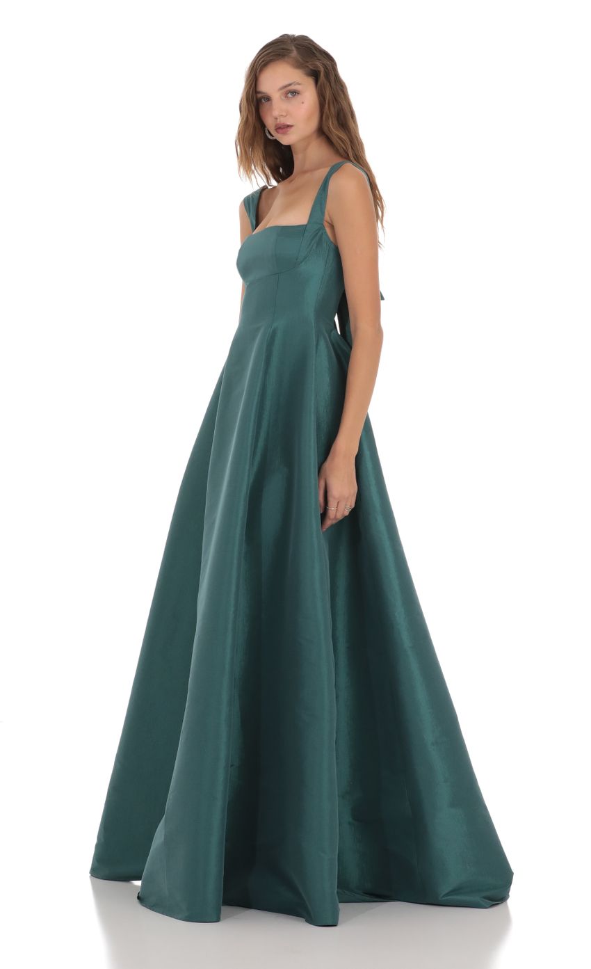 Picture Square Neck Fit and Flare Maxi Dress in Green. Source: https://media-img.lucyinthesky.com/data/Nov23/850xAUTO/a33ff4cf-2d73-4b22-b698-5aafc2c77030.jpg