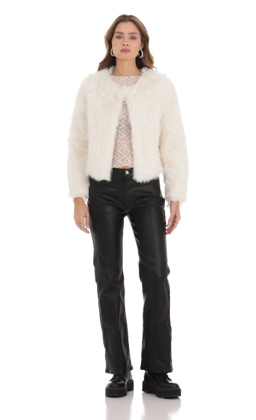 Picture Faux Fur Jacket in White. Source: https://media-img.lucyinthesky.com/data/Nov23/850xAUTO/afb66598-6f57-469f-a1d6-072b8e0859b4.jpg