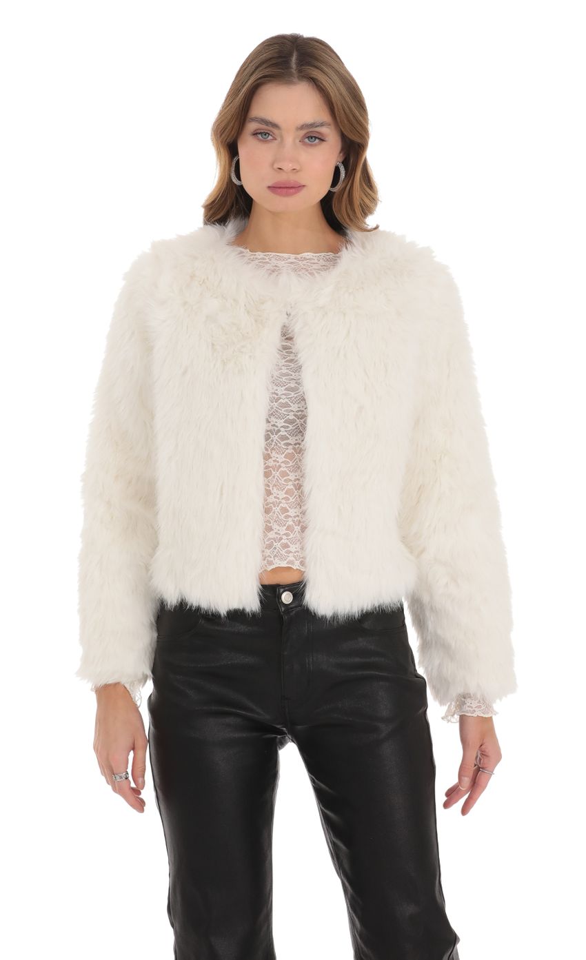 Picture Faux Fur Jacket in White. Source: https://media-img.lucyinthesky.com/data/Nov23/850xAUTO/b04ccd45-de30-40c6-a667-ce1dd5bf3bec.jpg